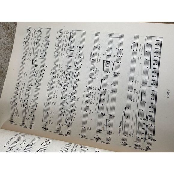 A treasury of Grand Opera music sheet book. Great for scrap booking. Gorgeous il - Picture 5 of 9